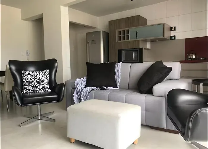 Edificio Central, De 3 Quartos Com Garagem