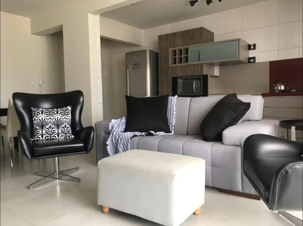 Edificio Central, De 3 Quartos Com Garagem