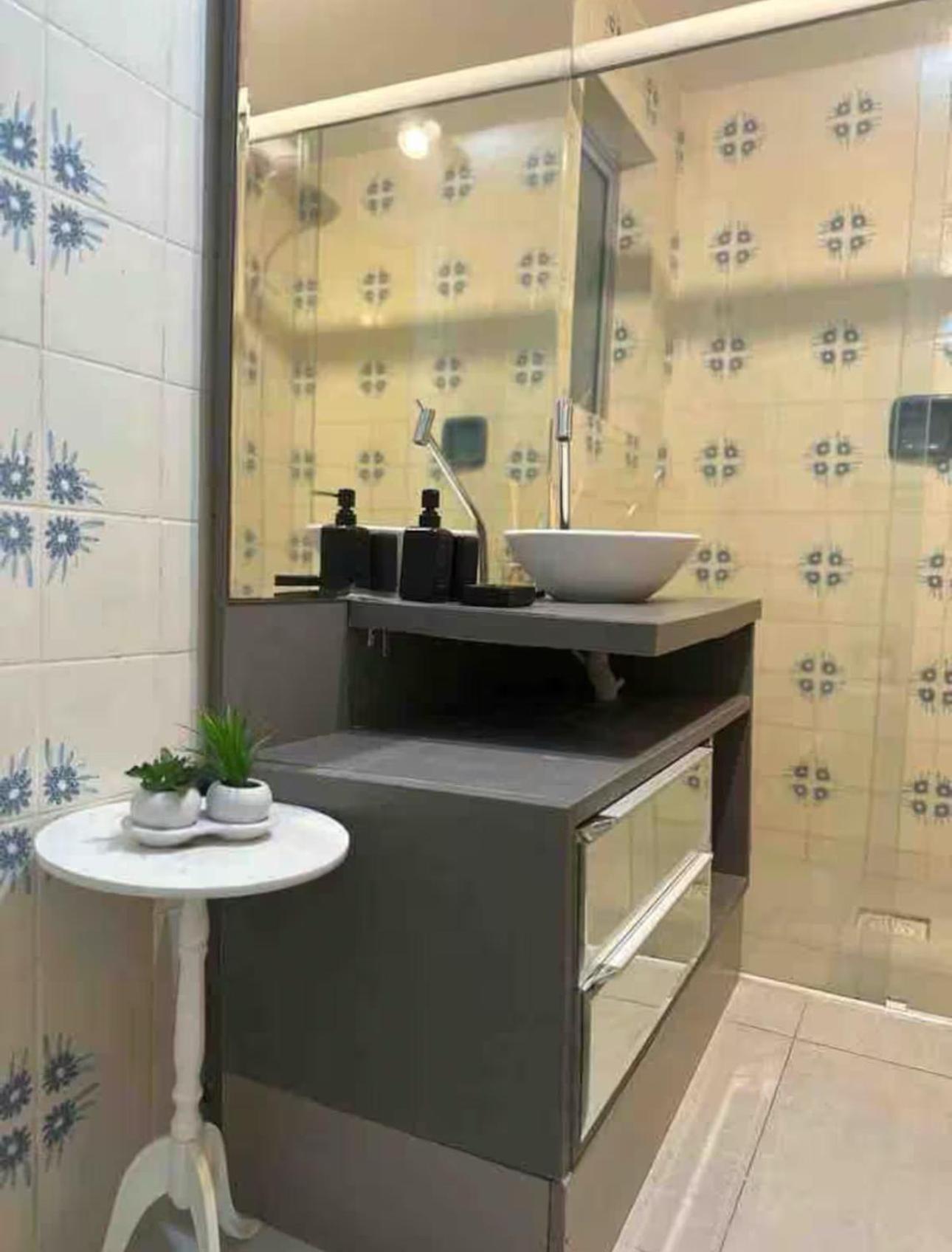 Edificio Central, De 3 Quartos Com Garagem Apartment *